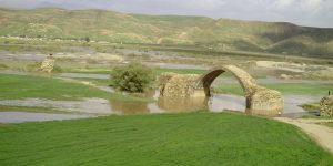 Reste der "Römerbrücke" über den Tigris, Provinz al-Ḥasaka - Photo: SANA